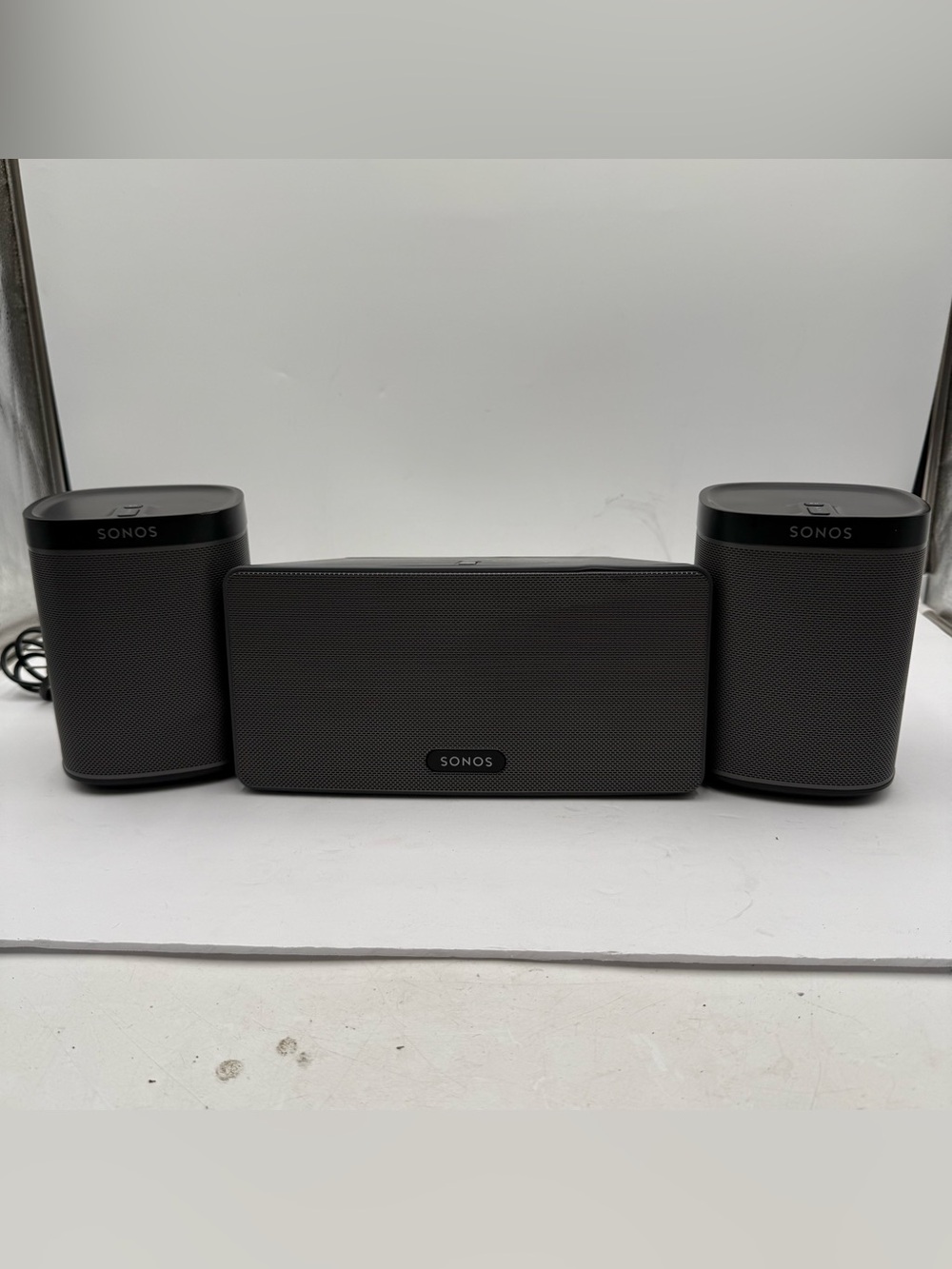 E1 Sonos Play 1 & Sonos Play 3 Speakers Working